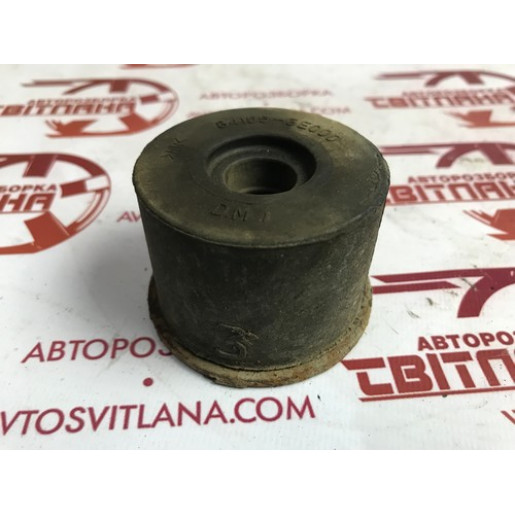 Опора кузова Kia Sorento 2002-2009 841553E000